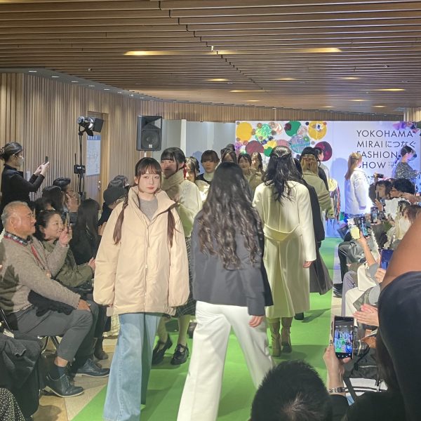 『YOKOHAMA　MIRAIにつなぐファッションショー』を開催しました！